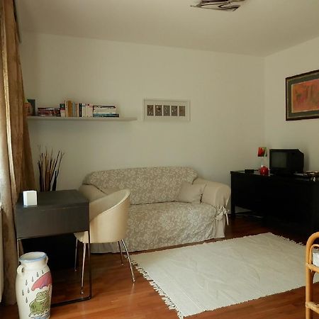 Csiki Apartman Budaörs Camera foto